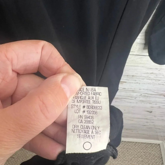 Theory black long sleeve mini dress with pockets size  medium - Picture 10 of 10